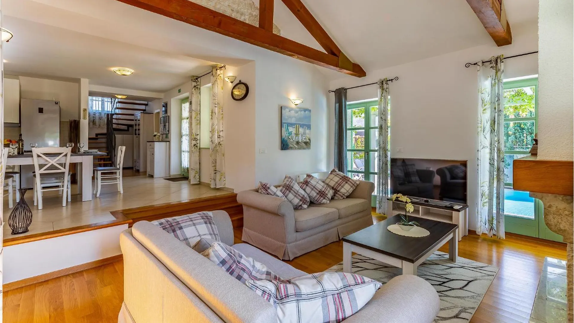 Holiday home Nice Home In Liznjan With Outdoor Swimming Pool