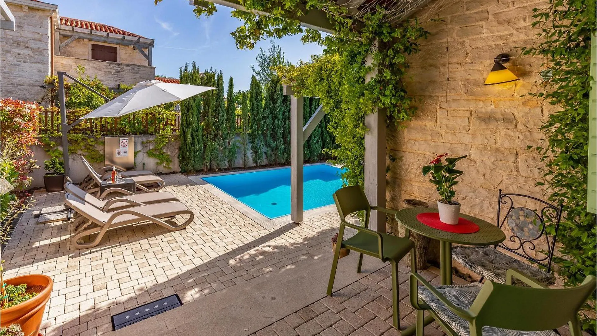 Nice Home In Liznjan With Outdoor Swimming Pool 0*,  Croatia